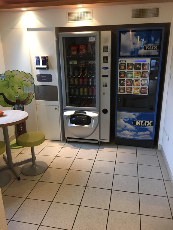 ibis budget Niort - La Crèche Esterno foto